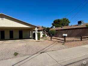 Building Photo - 3550 N Verdugo Rd