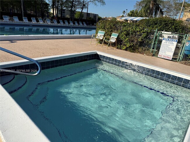 Foto del edificio - 7900 NW 50th St