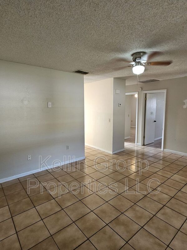 Foto del edificio - 2351 Chestnut Hills Dr