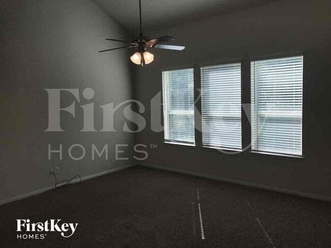 Building Photo - 6630 Blimp Base Blvd