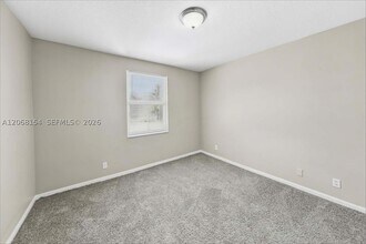 Building Photo - 10658 Pelican Dr
