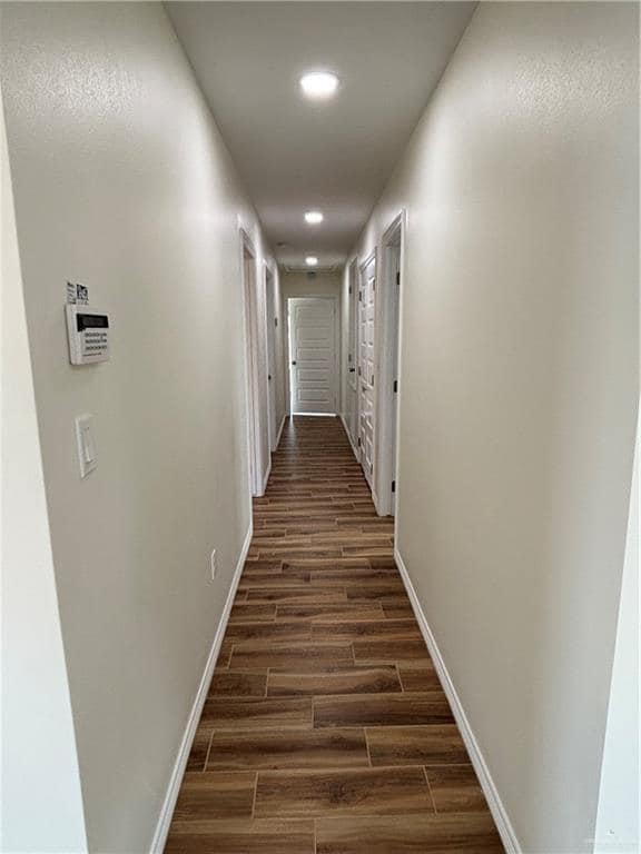 Foto del edificio - 11 E Llano Grande St