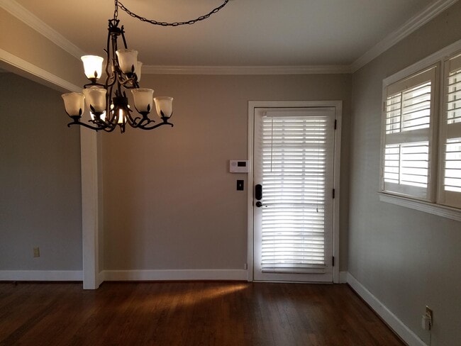 Building Photo - 406 Owens Dr