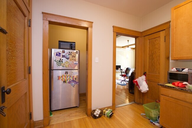 Building Photo - 5900 N Magnolia Ave