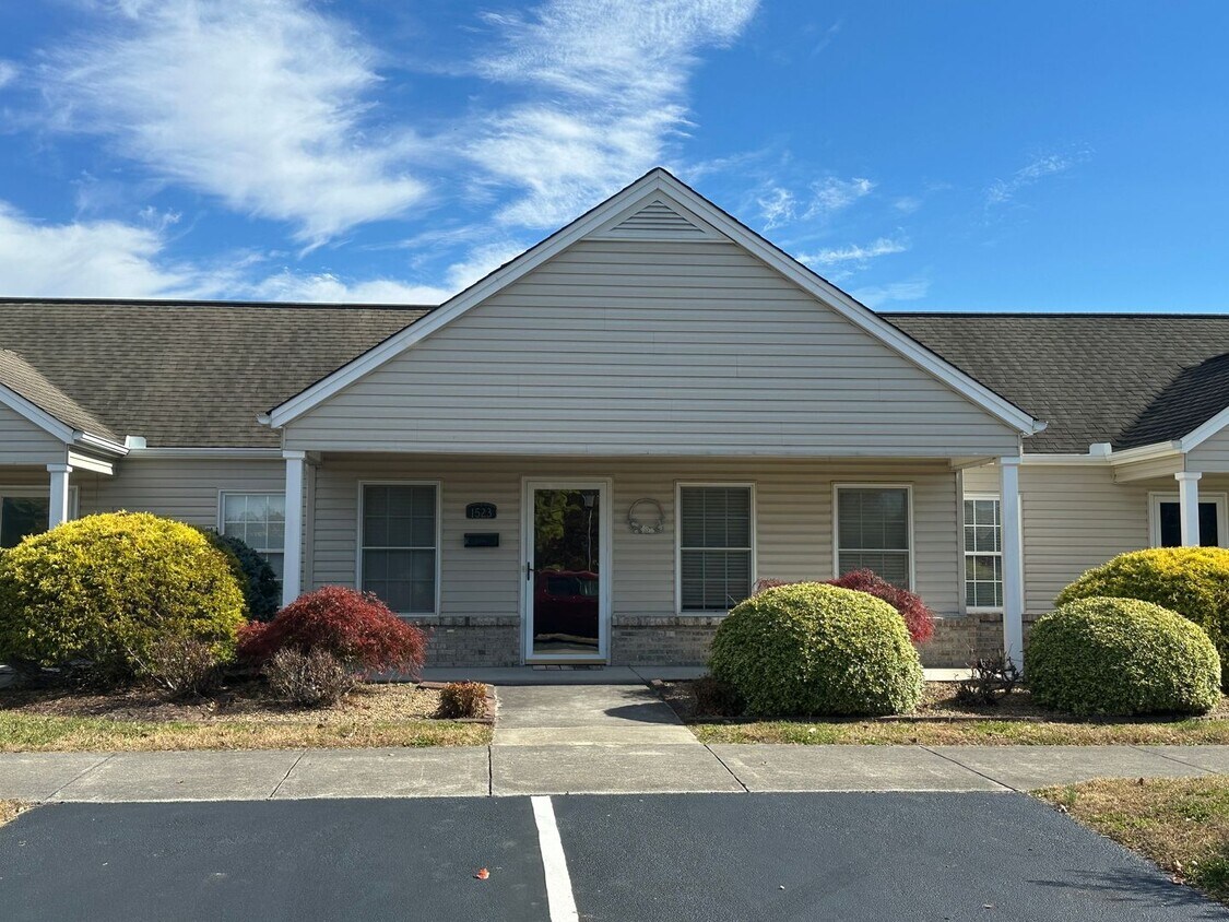 Foto principal - 2 Bedroom / 1 Bath Home Kingsport TN