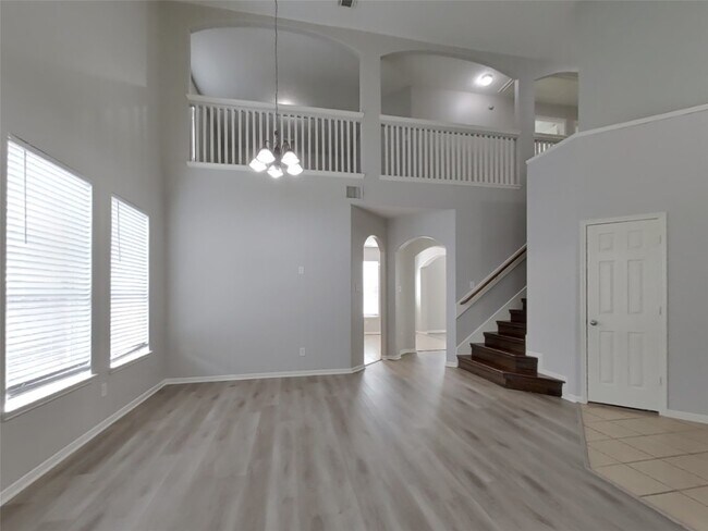Foto del edificio - 21526 Lovis Way
