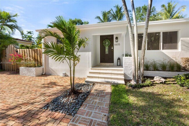 Foto del edificio - 6605 SW 61st St