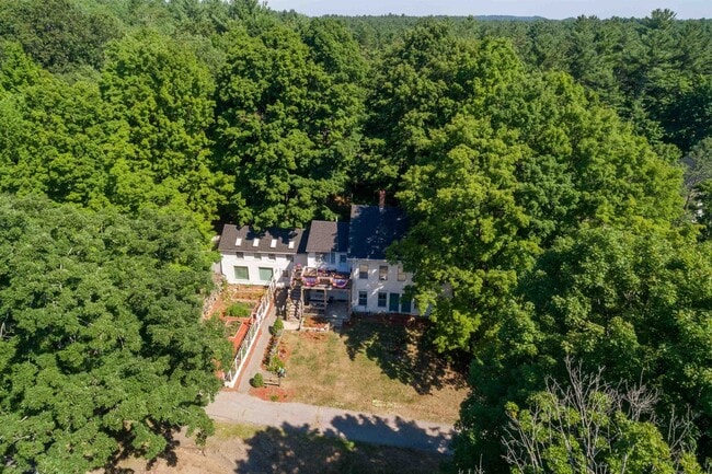Building Photo - 23 Bear Hill Rd