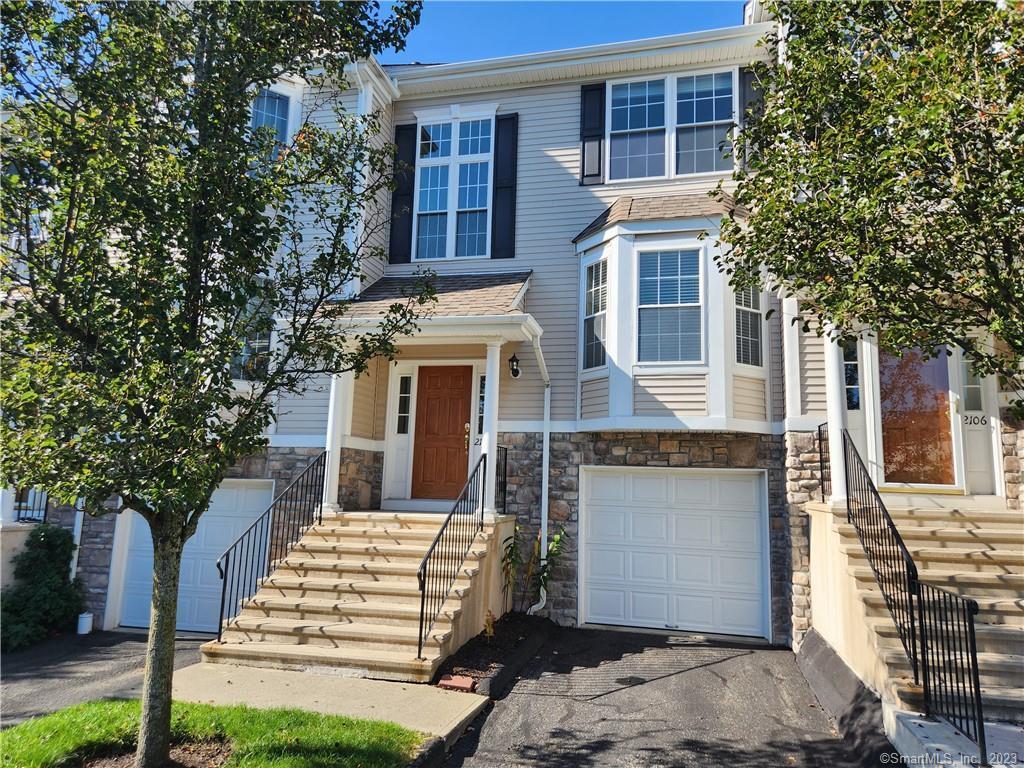 2105 Briar Woods Ln Unit 2105, Danbury, CT 06810 Condo for Rent in