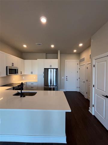 Foto del edificio - 111 Town Pl