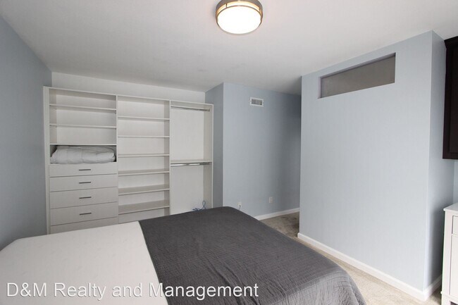 Building Photo - Studio, 1 bath House - 1267 Greenlake Drive