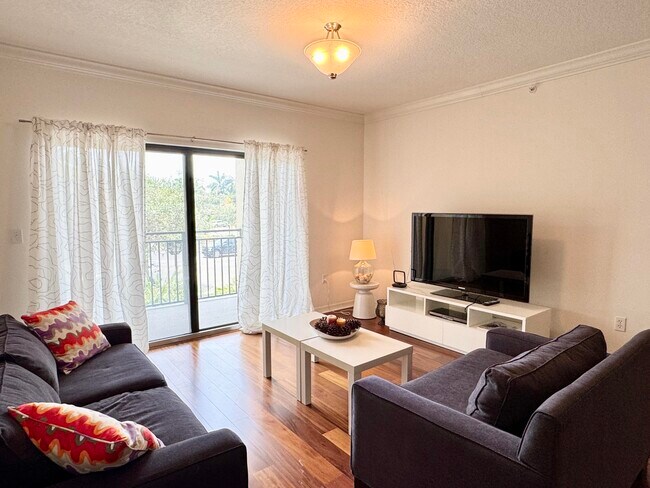Foto del edificio - 4907 Midtown Ln
