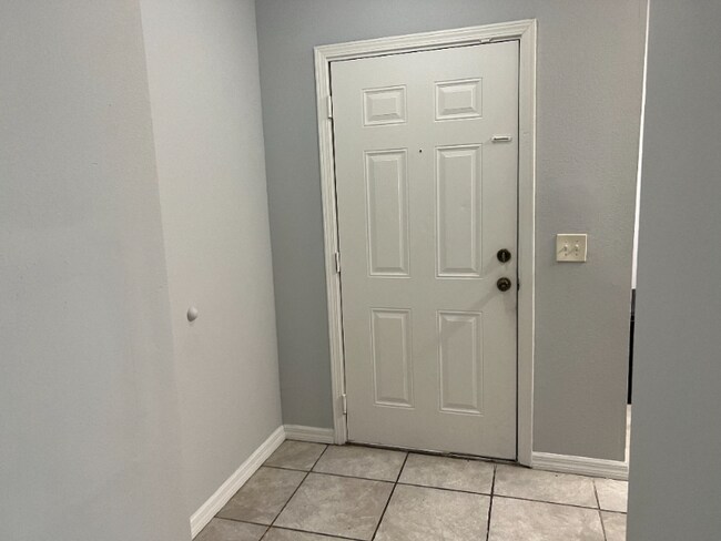 Building Photo - 6431 Cypressdale Dr