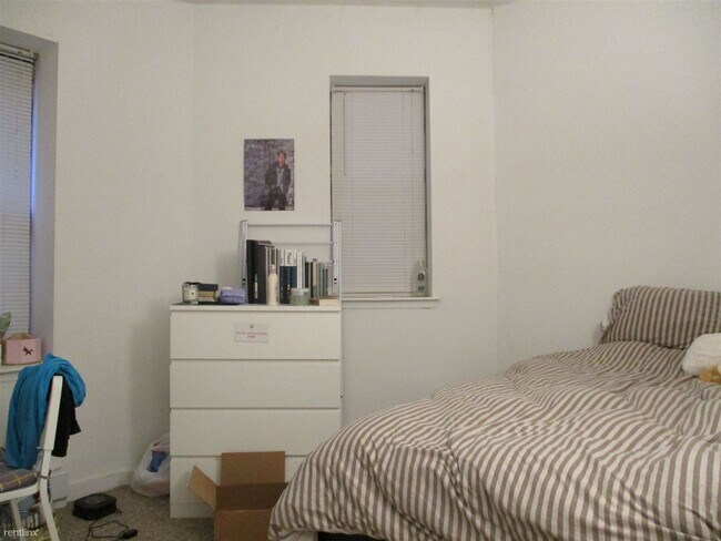 Foto del edificio - 3 br, 1 bath  - 780 Columbus Ave # 2D