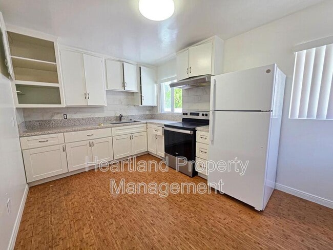 Building Photo - 859 Agate St