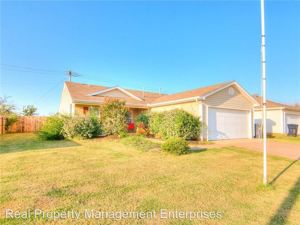 10513 Aberdeen Dr, Yukon, OK 73099 House Rental in Yukon, OK