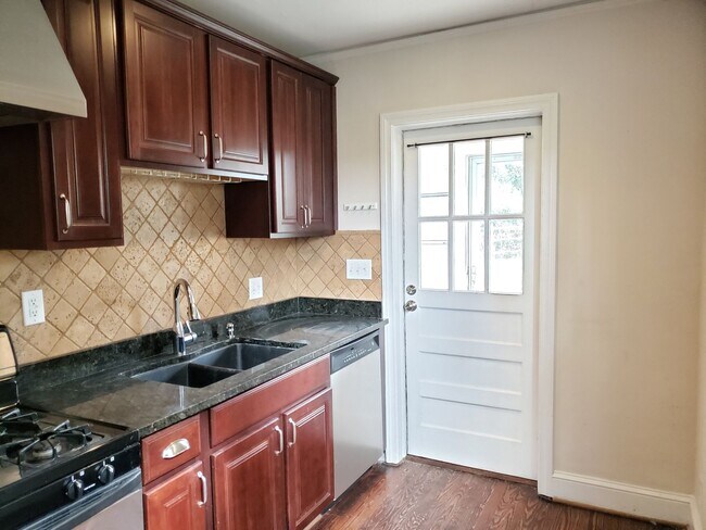 Foto del edificio - A0M29-1311/1313 South Kings Drive