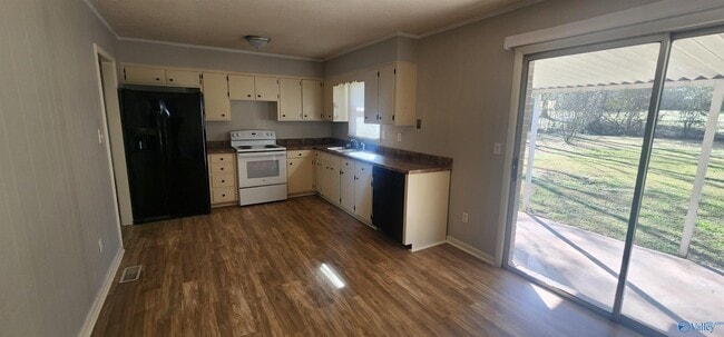 Building Photo - 3810 NW Millbrae Dr