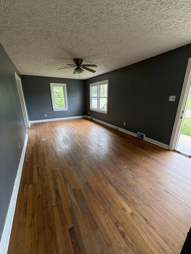 Foto del edificio - Spacious home for rent!!!