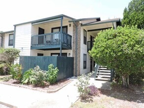 Building Photo - 2299 Scenic Hwy