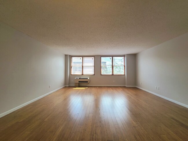 Foto del edificio - 22 W 25th St