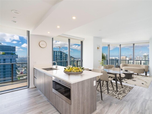 Foto del edificio - 801 S Miami Ave