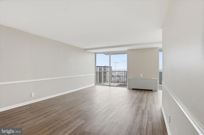 Building Photo - 301 N Beauregard St