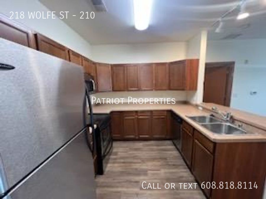 218 Wolfe St Unit 210, Oregon, WI 53575 Room for Rent in Oregon, WI