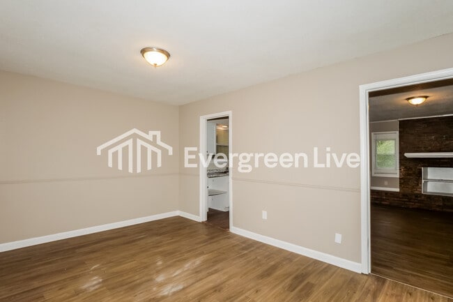 Foto del edificio - 3926 Kerwin Dr