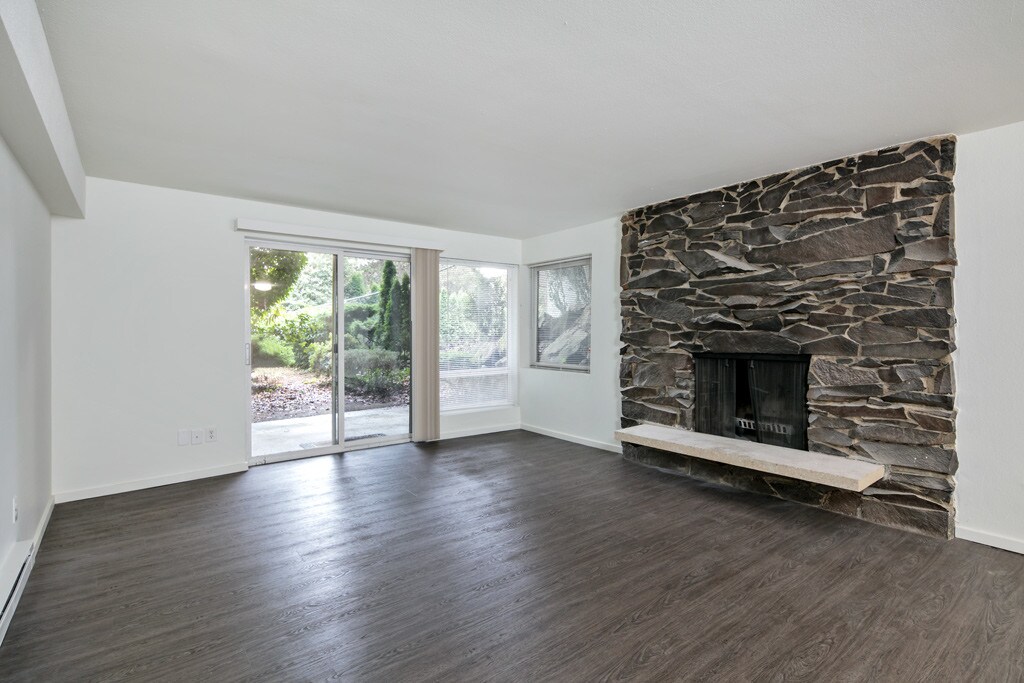 The Cavanaugh Apartments Rentals in Seattle at 3539 27th Pl W Seattle, WA