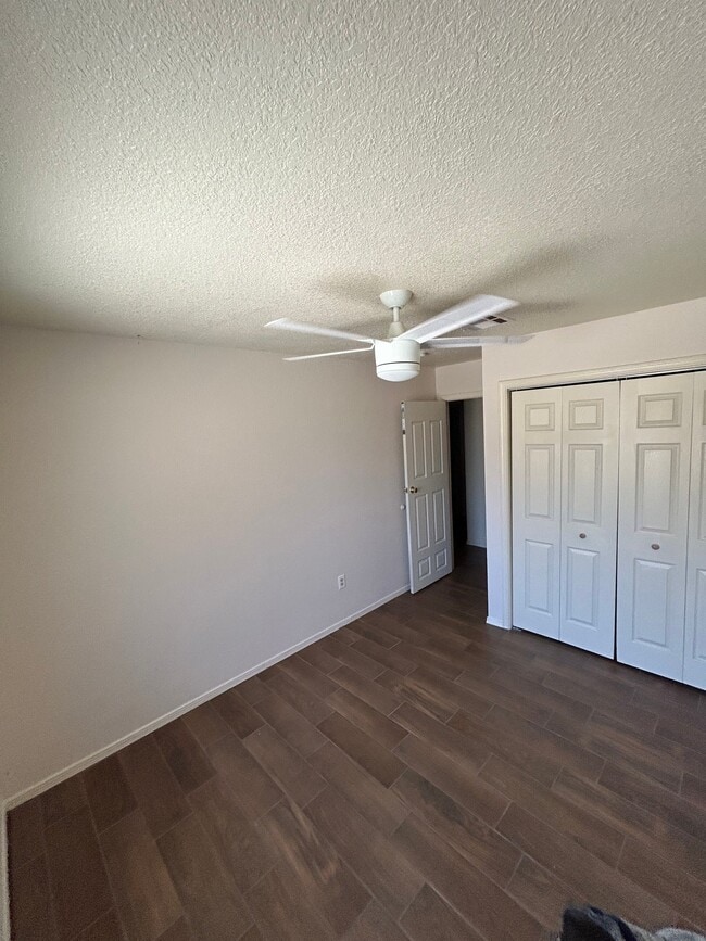 Foto del edificio - 825 Fir Ave