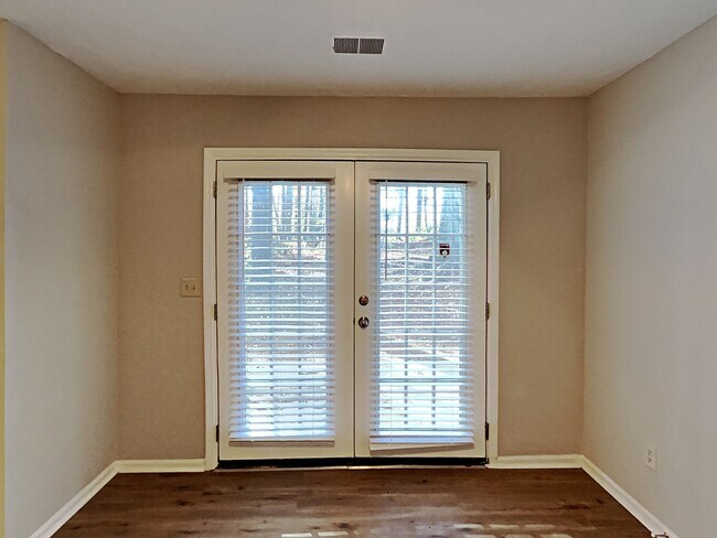 Foto del edificio - 159 Timber Creek Ln SW
