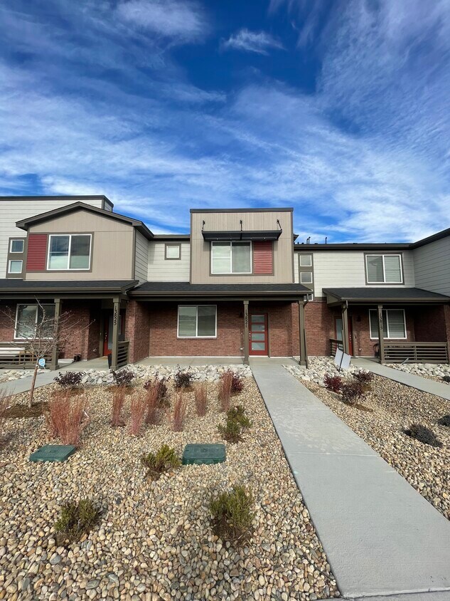 13821 Vispo Way, Broomfield, CO 80020 Townhome Rentals in Broomfield