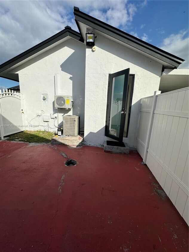 12558 SW 211th Terrace Unit 1, Miami, FL 33177 - Room for Rent in Miami ...
