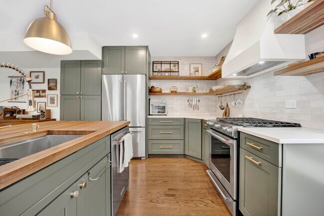 Foto del edificio - 1646 W Julian St