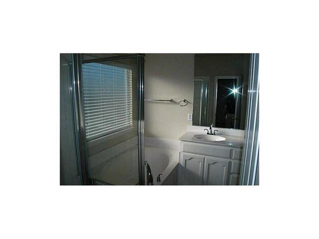 Foto del edificio - 5017 Bedfordshire Dr