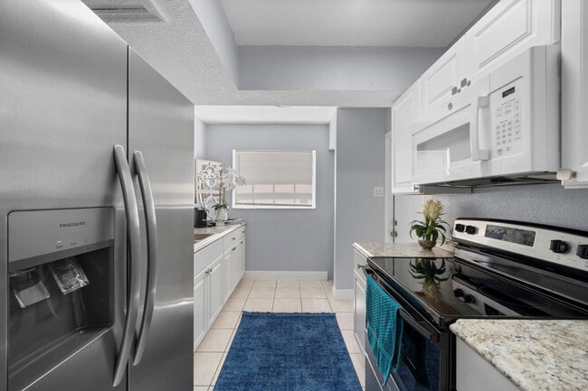 Foto del edificio - 4527 NW 191st Terrace