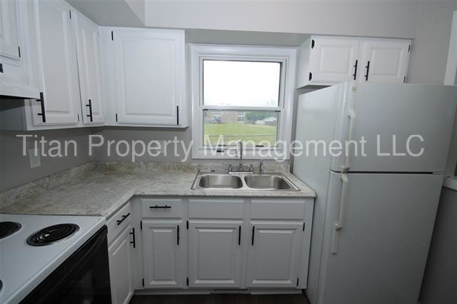 Building Photo - Must See 2 Bedroom-FDL