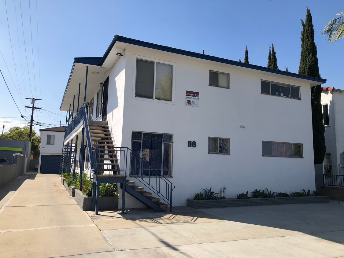 Primary Photo - 120 E Kelso St