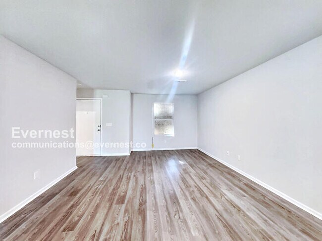Foto del edificio - 4020 Park Ave
