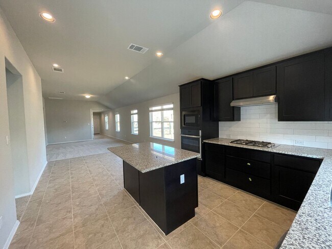 Foto del edificio - House For Lease in Maxwell!