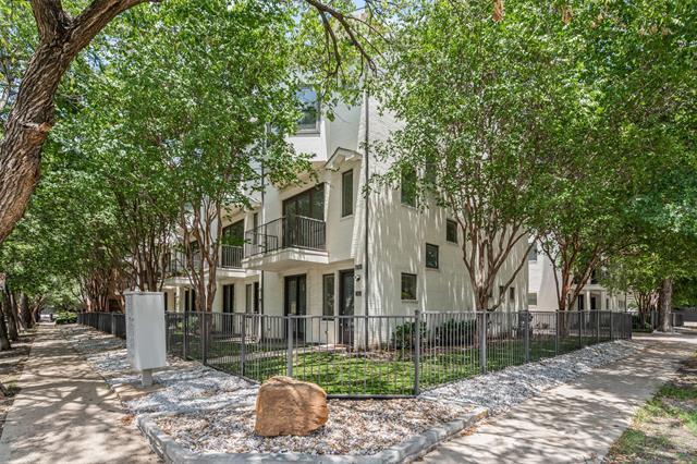 Foto del edificio - 4502 Holland Ave