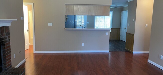 Building Photo - 9299 Charly Hill Ln