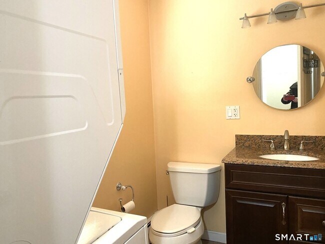 Foto del edificio - 31 Locust Cir