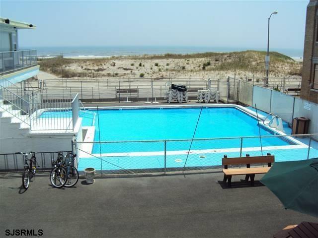 Building Photo - 3801 Boardwalk