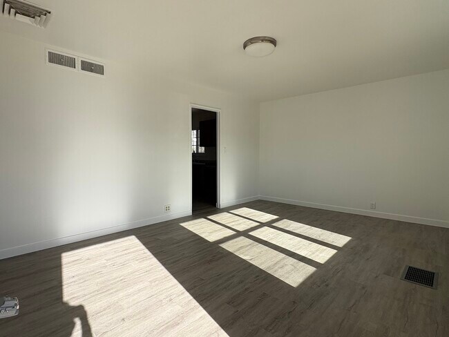 Foto del edificio - 1314 Richards Ave