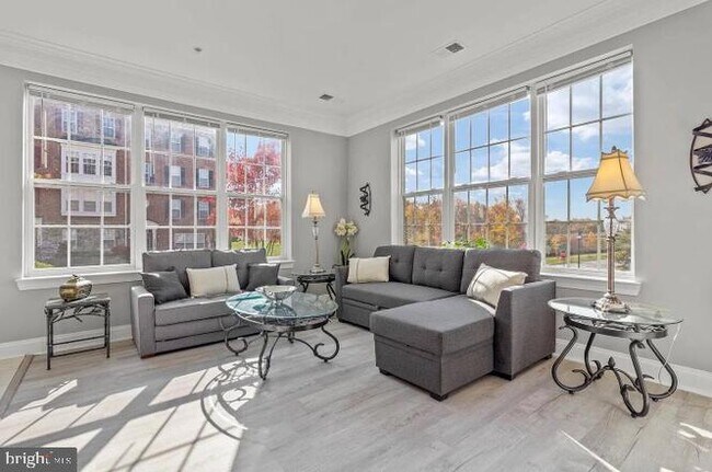 Foto del edificio - 13043 Clarksburg Square Rd