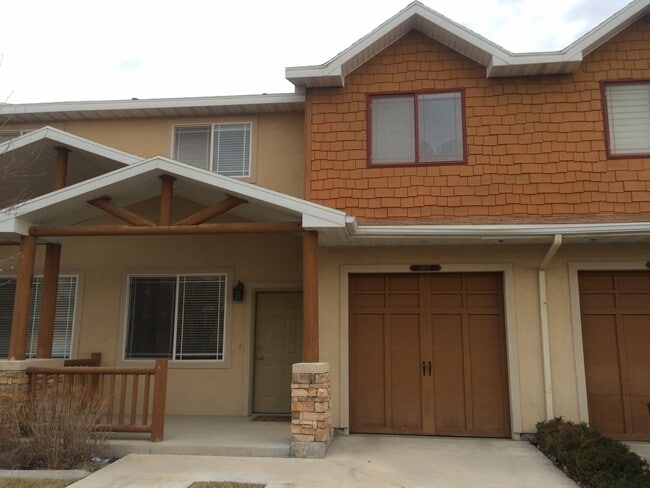 Photo - Beautiful 3 bedroom townhome in West Jordan!!