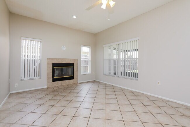 Foto del edificio - 67 Abbey Hollow Dr