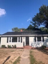 Building Photo - 5901 Bonneau Rd